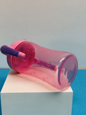 Pink 2カウントの王女9か月9オンスの訓練のSippyのコップ