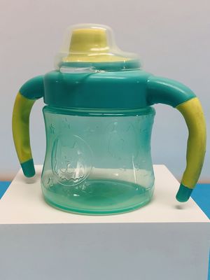 150ml BPAの自由な9か月6人のオンスの男の子のSippyのコップ